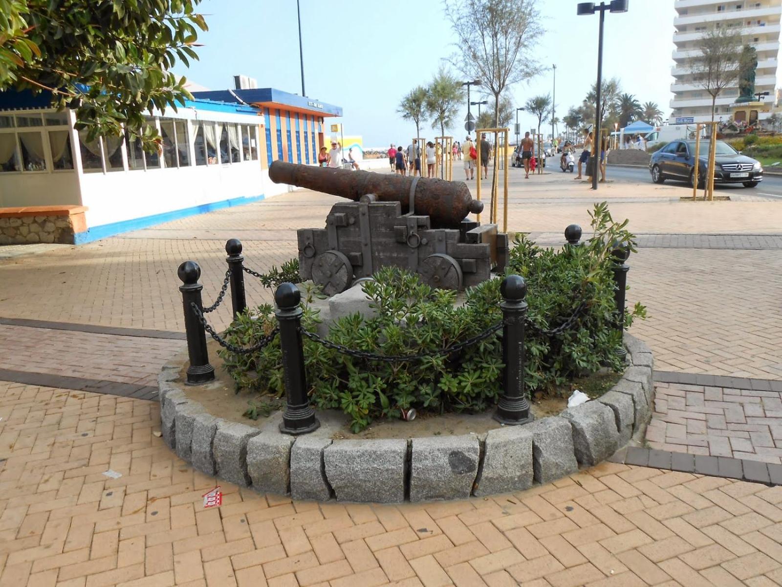 Apartamento Salinas 150M Playa Fuengirola Luaran gambar